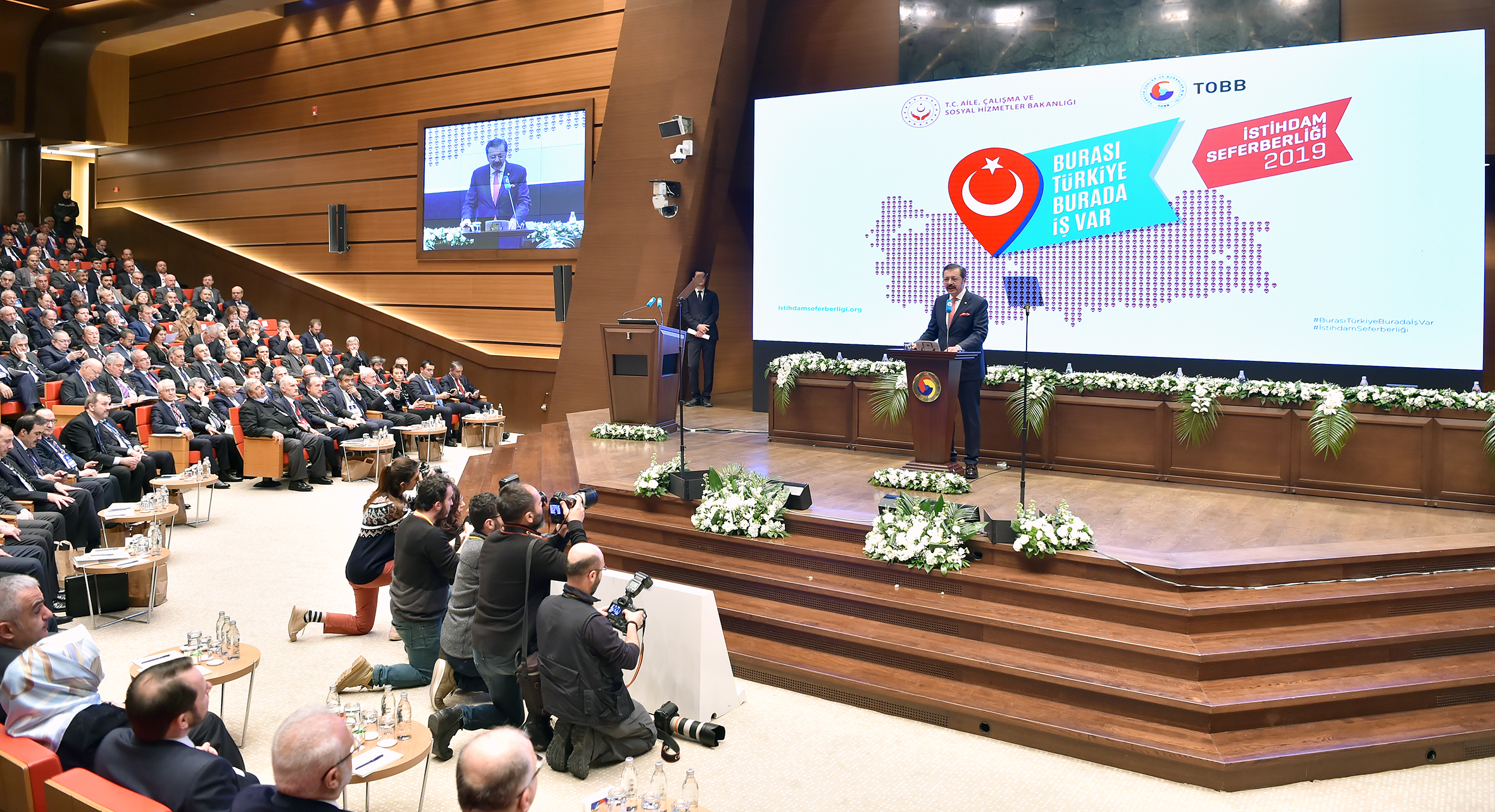 İstihdam Seferberliği 2019 Tanıtım Toplantısı TOBB Başkanı M. Rifat Hisarcıklıoğlu’nun evsahipliğinde yapıldı.​
